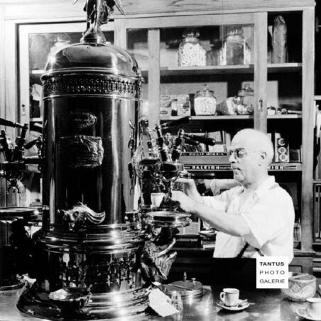 Espresso, Little Italy, New York 1942