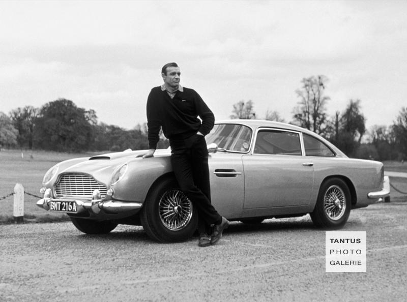 Sean Connery am Aston Martin