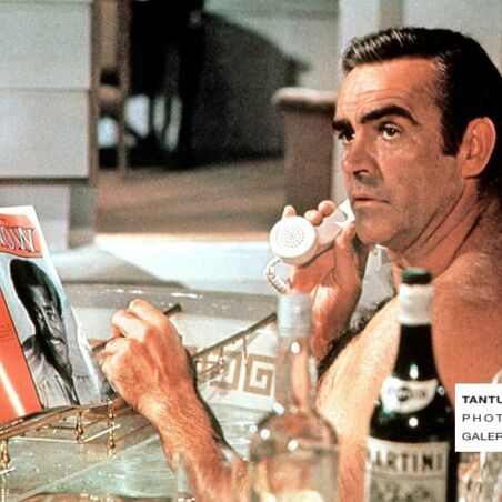 Sean Connery im Bad