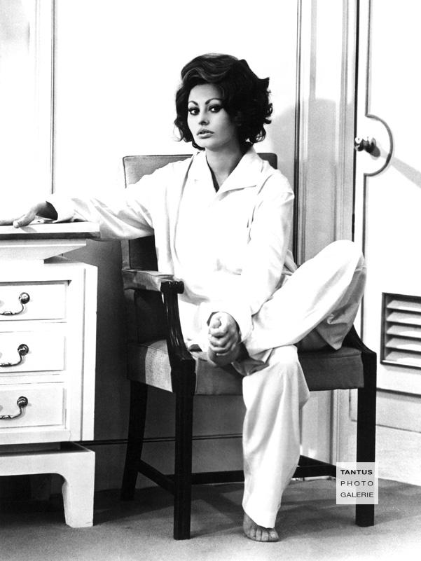 Sophia Loren / A Countess of Honkong